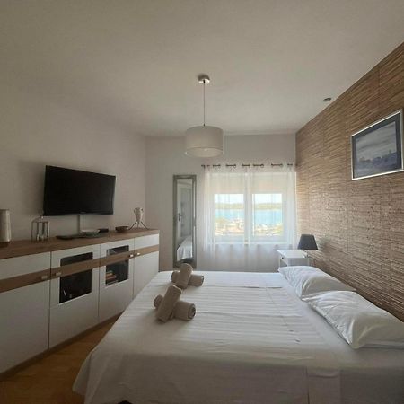 Apartment Arena Akvileja Pola Esterno foto