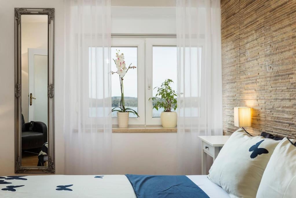 Apartment Arena Akvileja Pola Esterno foto