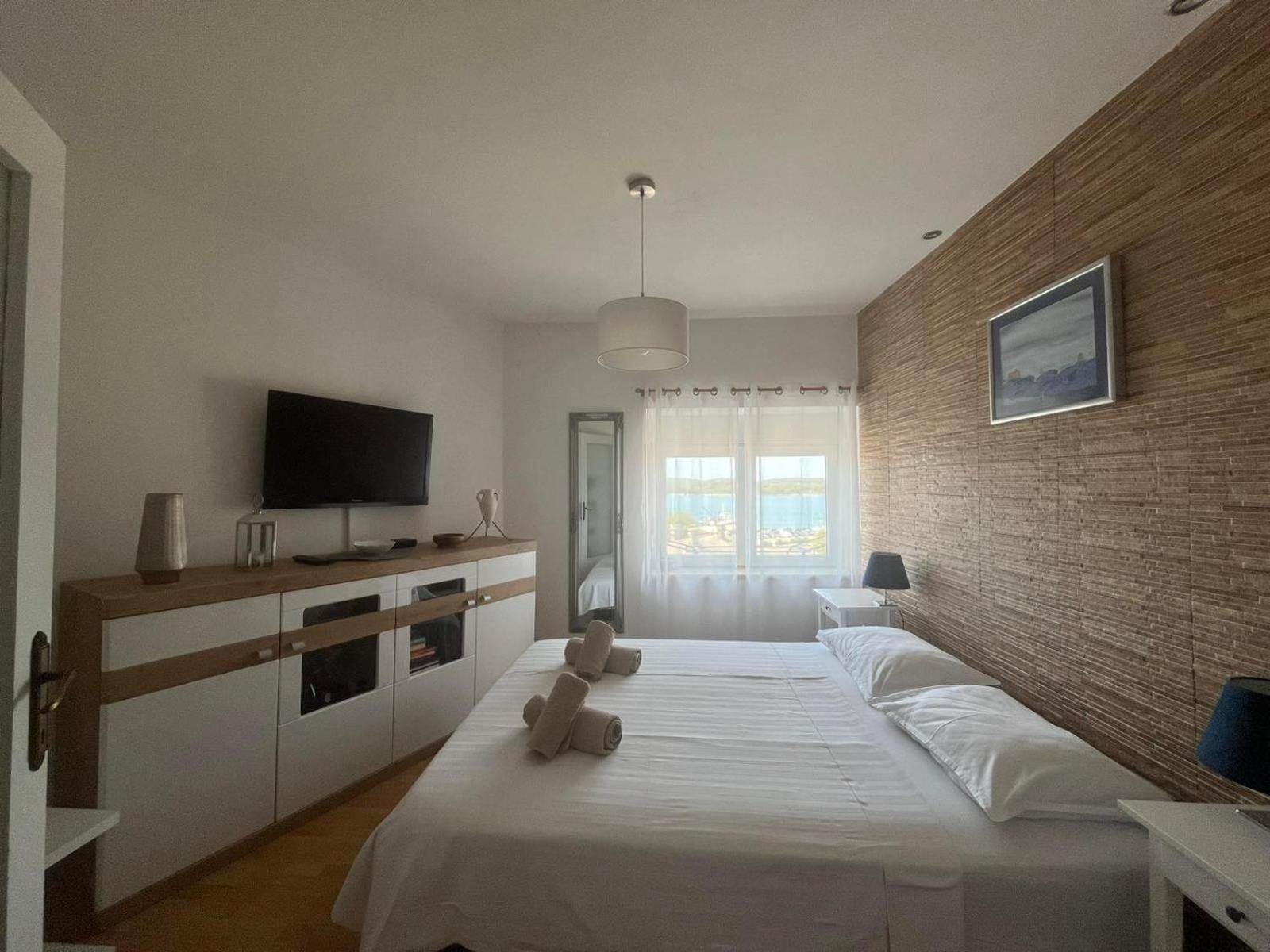 Apartment Arena Akvileja Pola Esterno foto